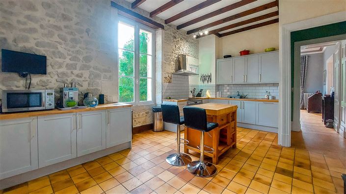 Image No.10-7 Bed House for sale