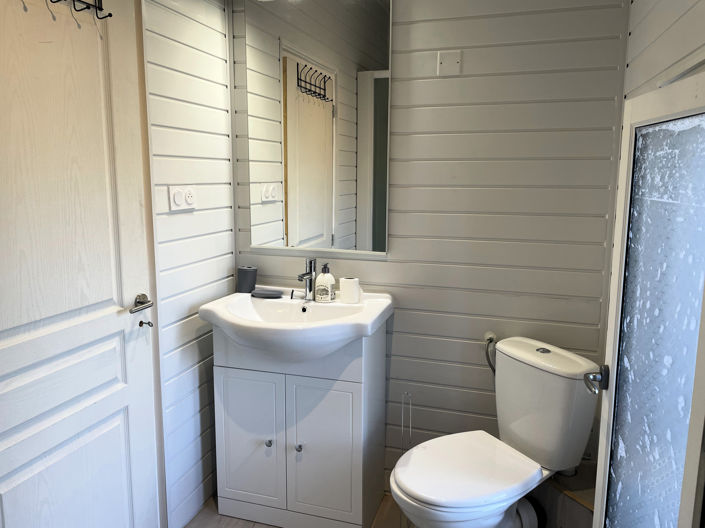 Image No.10-6 Bed Property for sale