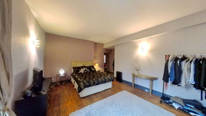 Image No.15-3 Bed House for sale