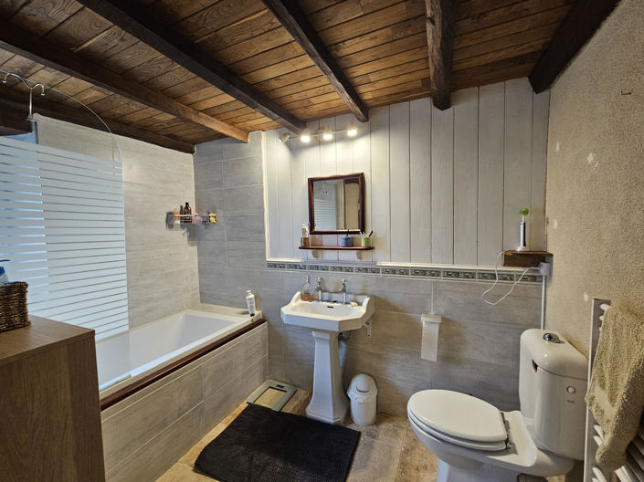 Image No.13-6 Bed House for sale