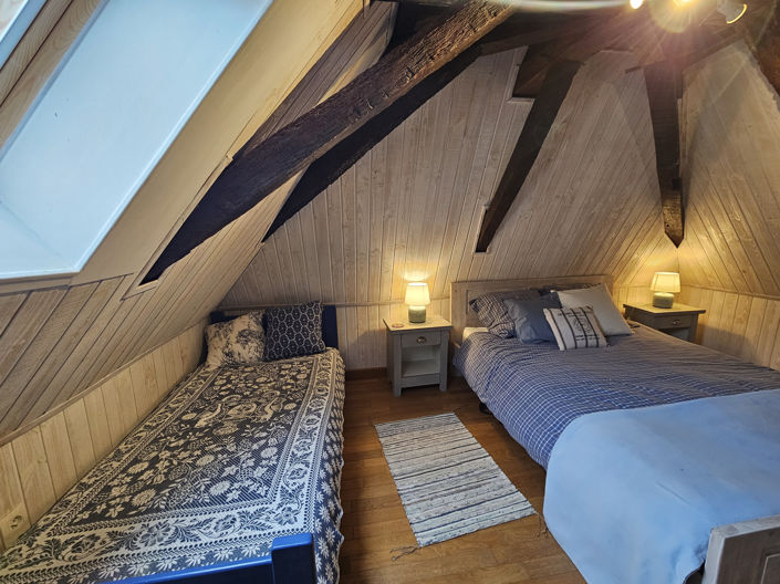 Image No.17-6 Bed House for sale