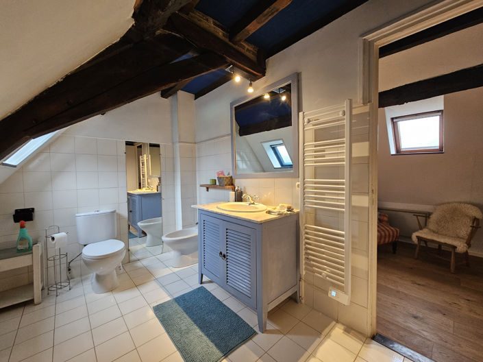 Image No.18-6 Bed House for sale