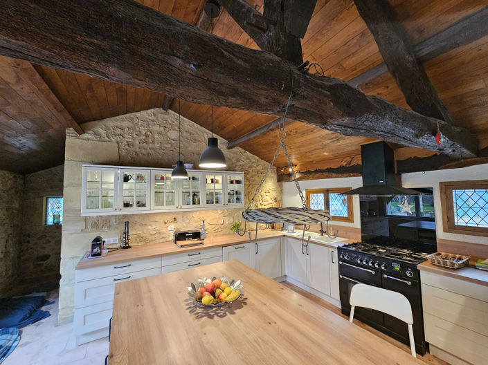 Image No.9-6 Bed House for sale