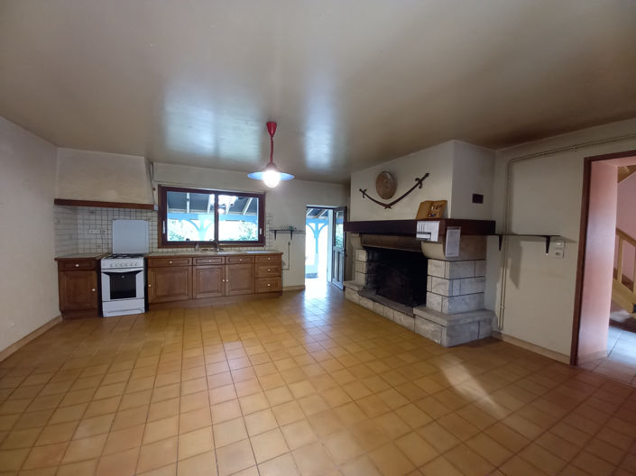 Image No.4-5 Bed House for sale