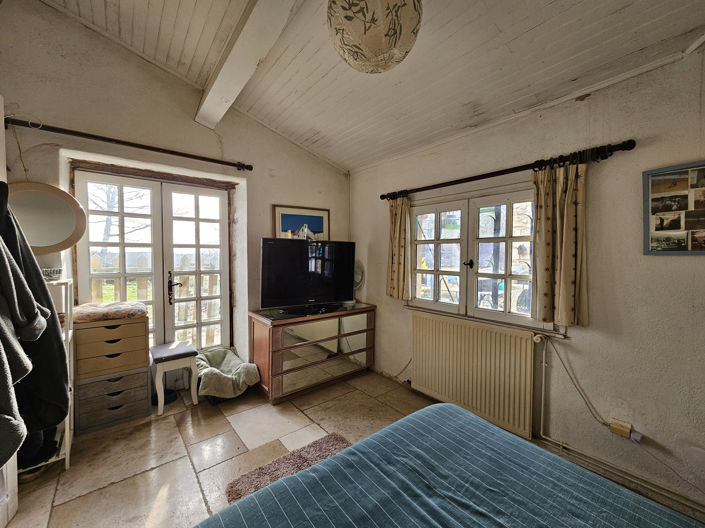 Image No.17-5 Bed House for sale