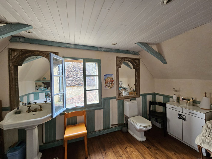 Image No.18-5 Bed House for sale