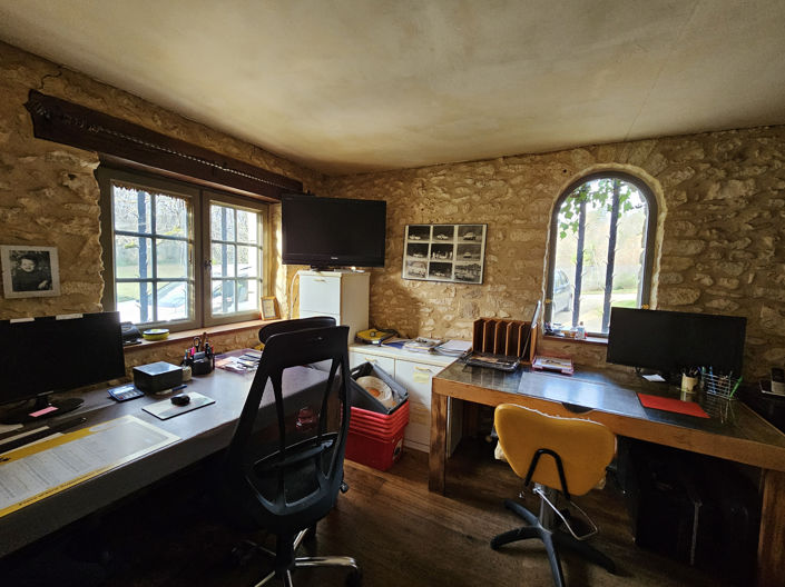 Image No.23-5 Bed House for sale