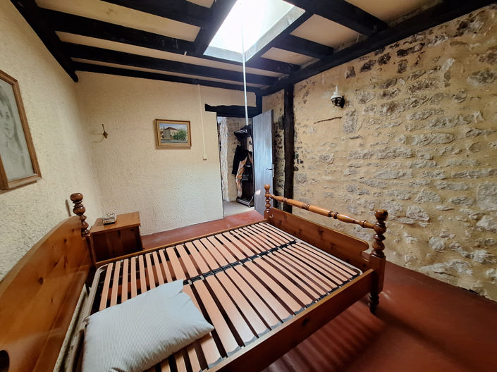 Image No.17-2 Bed House for sale