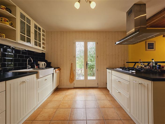 Image No.5-4 Bed House for sale