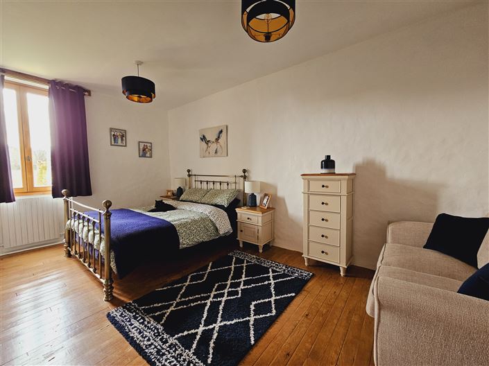 Image No.10-5 Bed House for sale