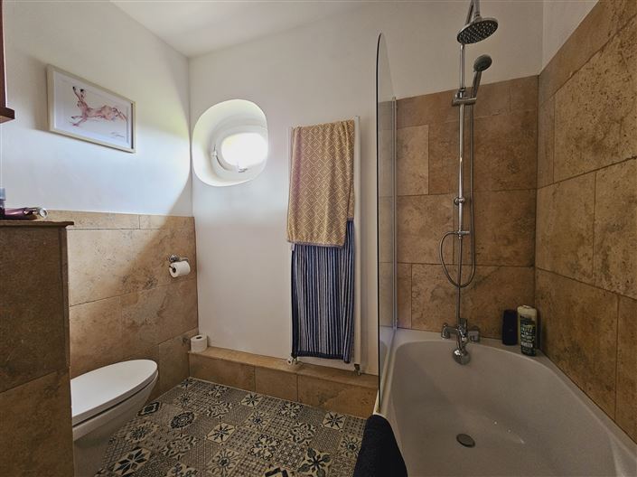 Image No.14-5 Bed House for sale