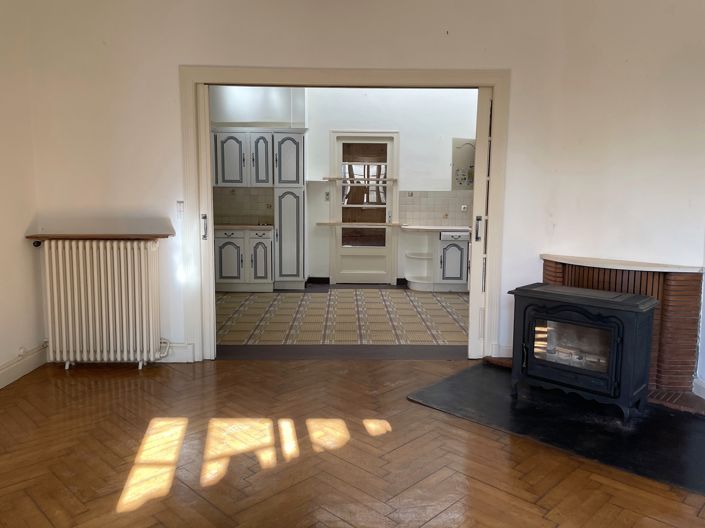 Image No.2-5 Bed House for sale