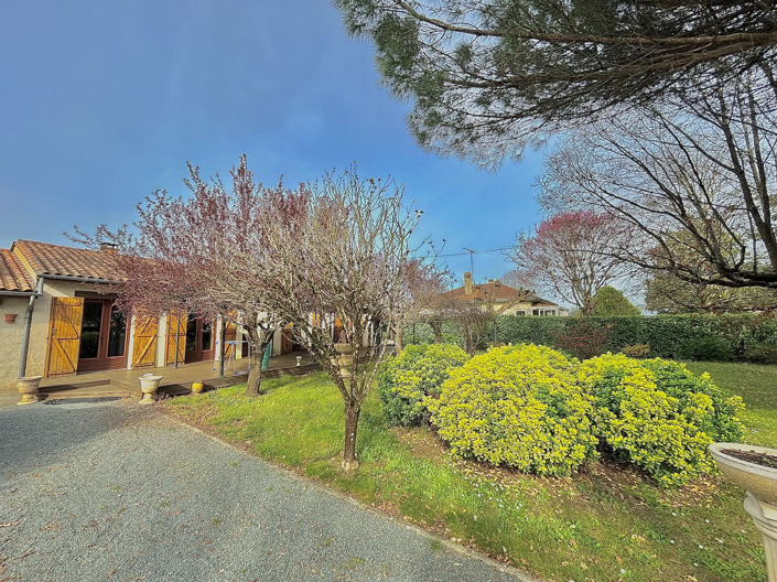 Image No.1-3 Bed House for sale
