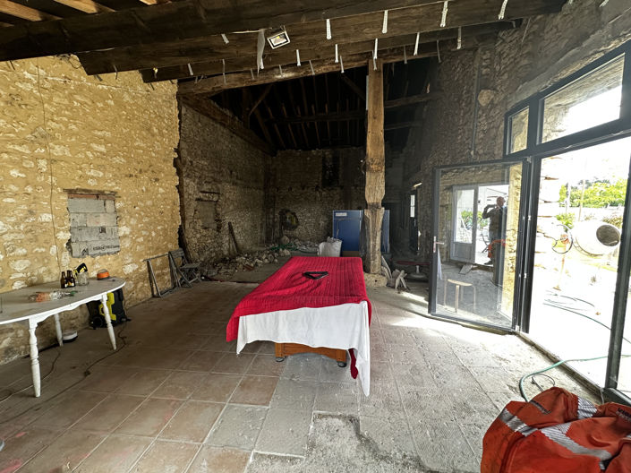 Image No.12-2 Bed House for sale