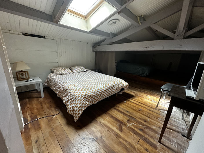 Image No.6-2 Bed House for sale