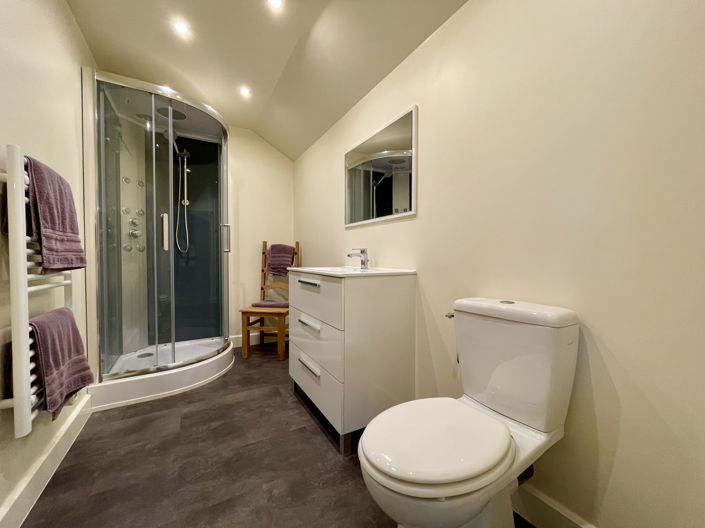 Image No.24-4 Bed House for sale