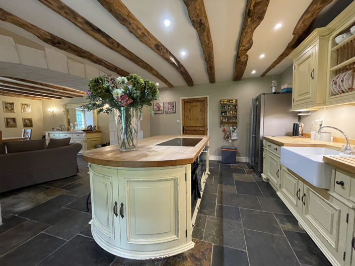 Image No.3-4 Bed House for sale