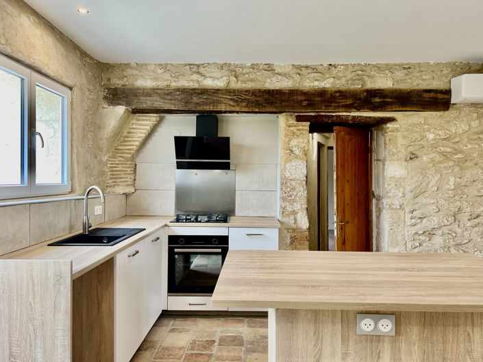 Image No.13-9 Bed House for sale