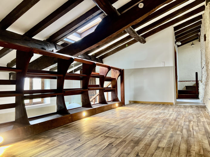 Image No.17-9 Bed House for sale