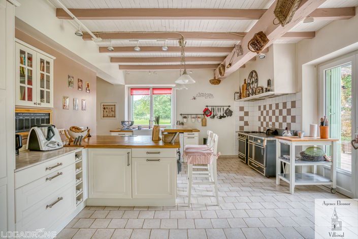 Image No.6-6 Bed House for sale