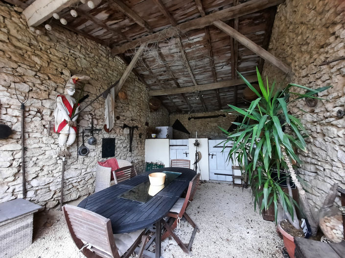 Image No.11-5 Bed House for sale