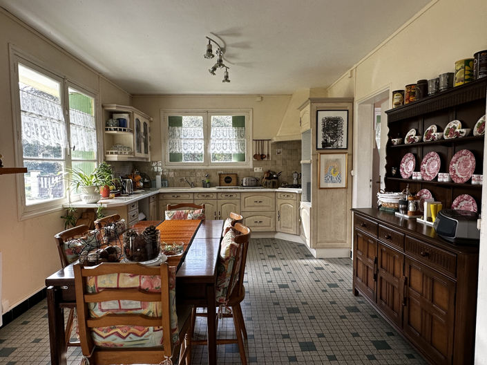 Image No.16-5 Bed House for sale