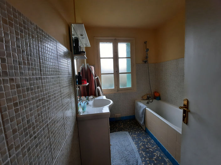 Image No.20-5 Bed House for sale