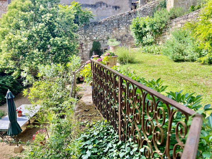 Image No.2-5 Bed House for sale