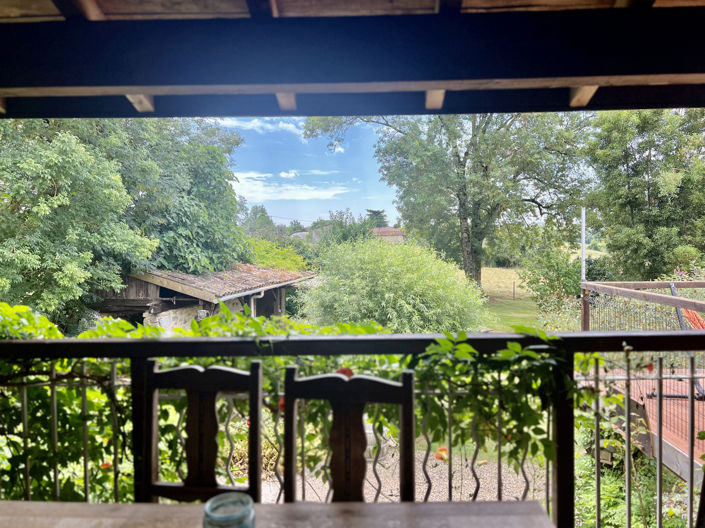 Image No.10-15 Bed Property for sale