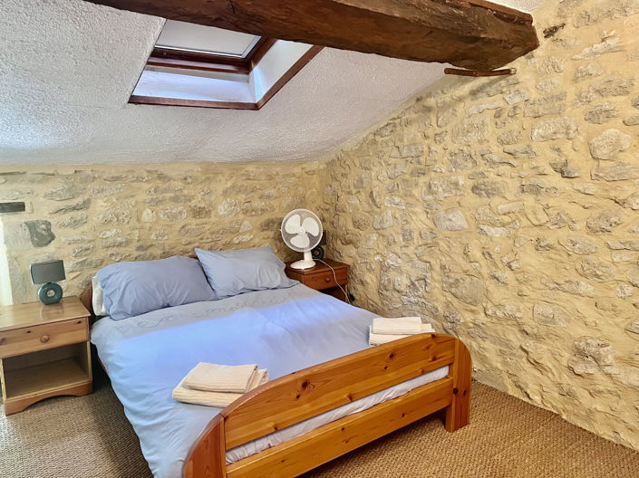 Image No.13-15 Bed Property for sale