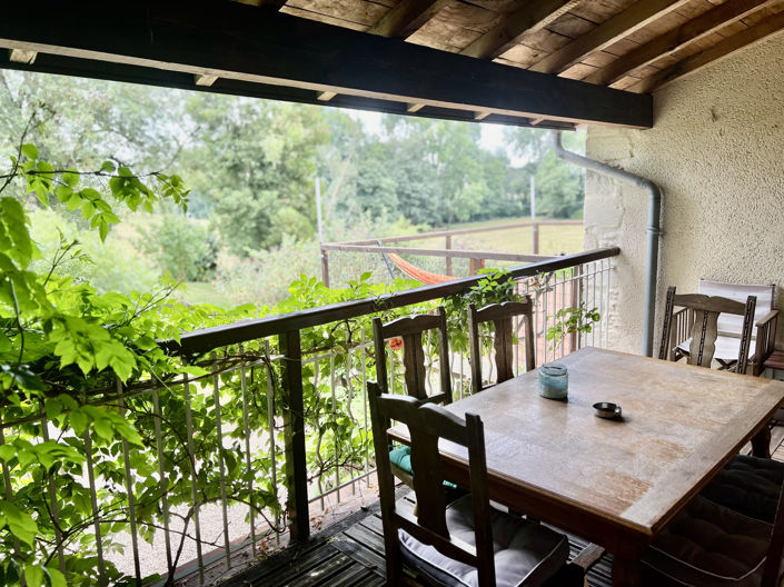 Image No.16-15 Bed Property for sale