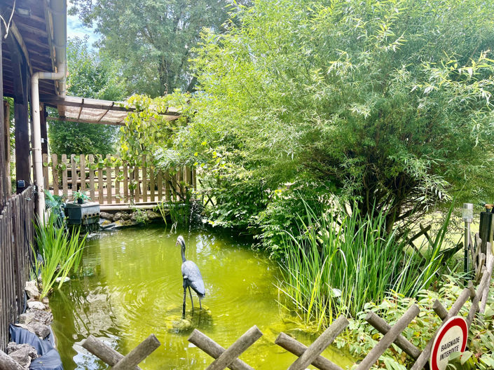 Image No.17-15 Bed Property for sale