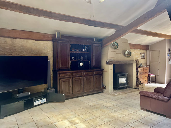 Image No.22-15 Bed Property for sale