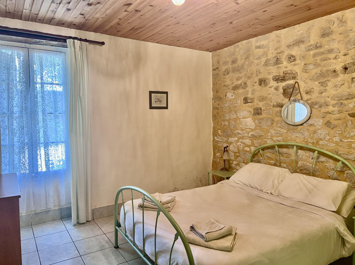 Image No.9-15 Bed Property for sale