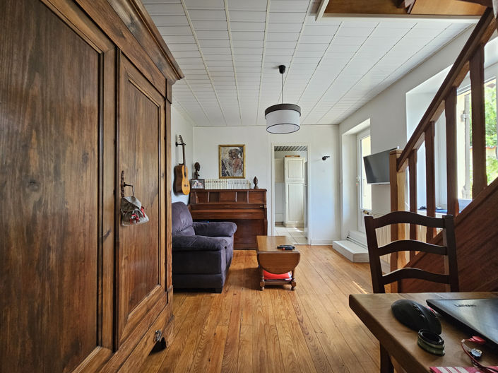 Image No.15-4 Bed House for sale