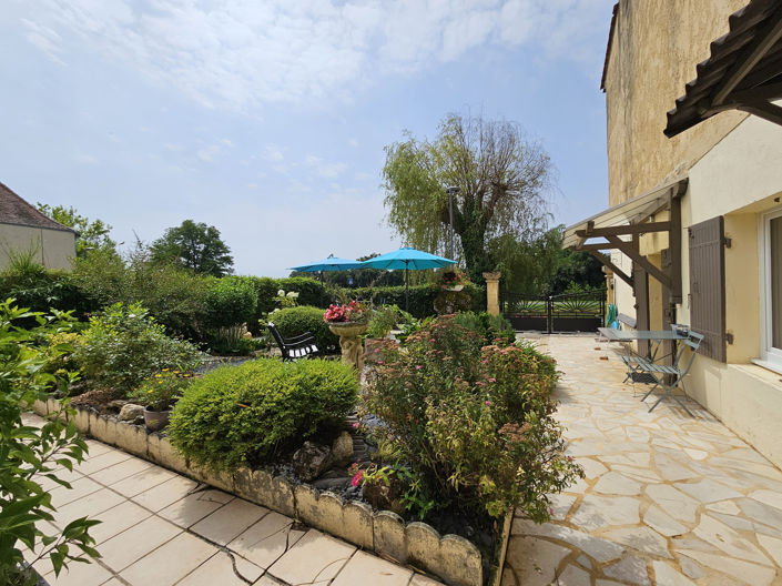 Image No.8-4 Bed House for sale