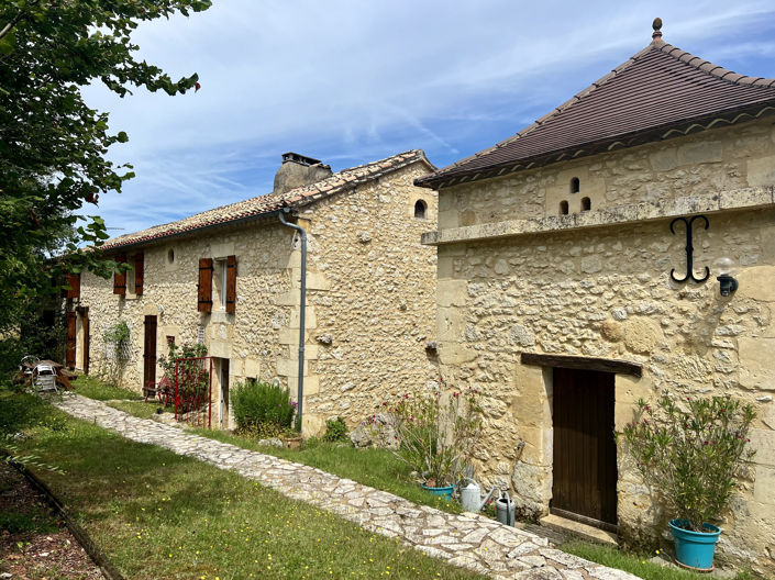 Image No.1-3 Bed Property for sale