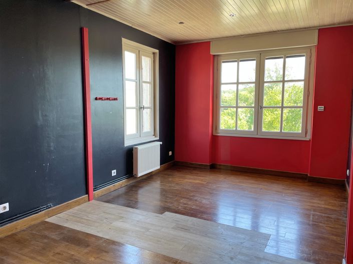 Image No.9-2 Bed House for sale