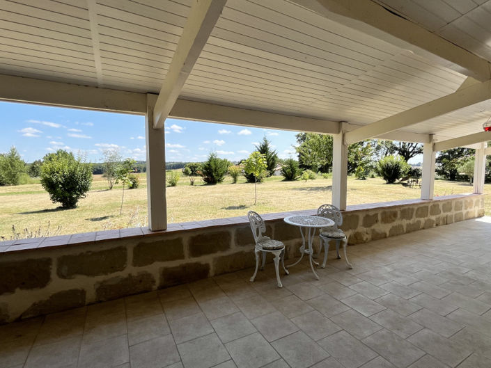 Image No.2-4 Bed House for sale