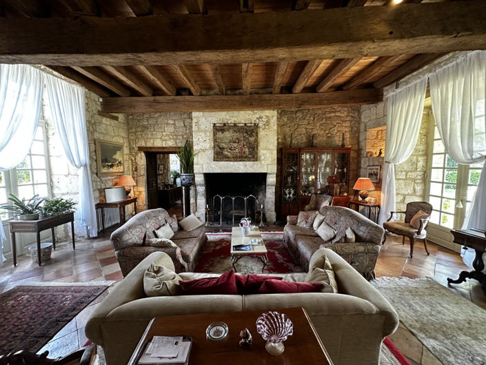 Image No.6-4 Bed House for sale