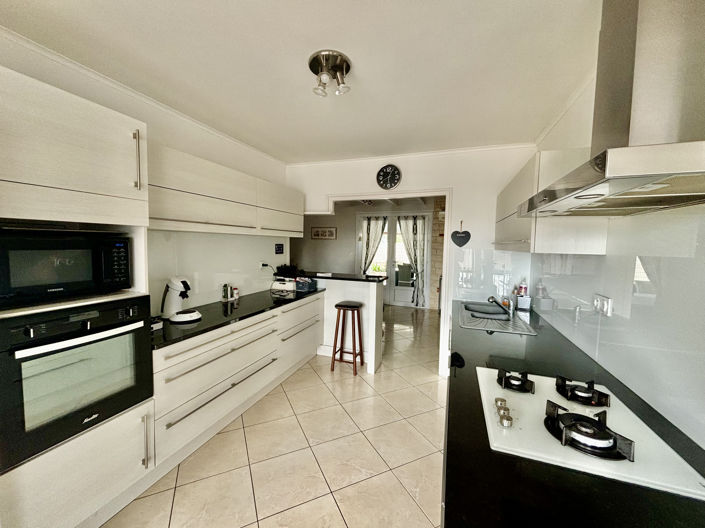 Image No.5-3 Bed House for sale