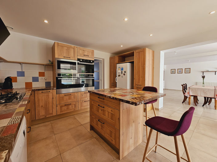 Image No.5-4 Bed House for sale