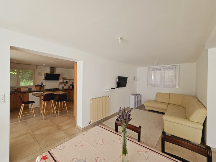 Image No.6-4 Bed House for sale