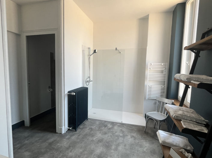 Image No.13-5 Bed Property for sale