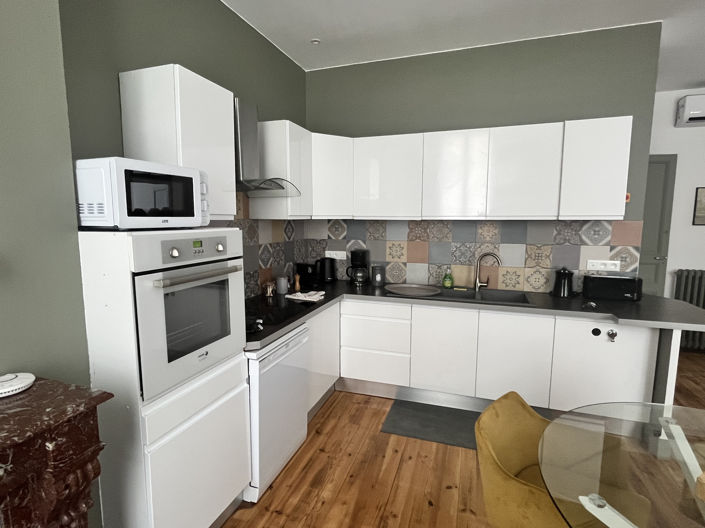 Image No.16-5 Bed Property for sale