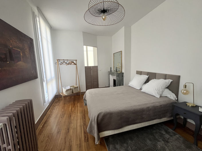 Image No.6-5 Bed Property for sale