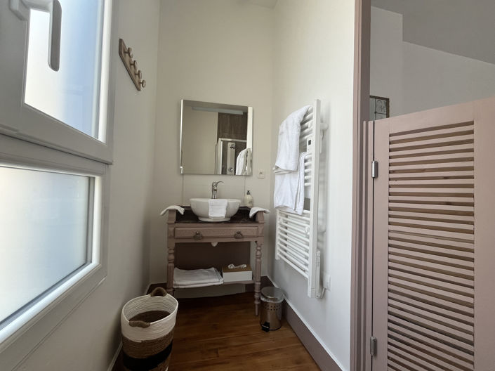 Image No.7-5 Bed Property for sale