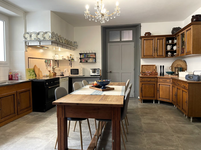 Image No.7-4 Bed House for sale