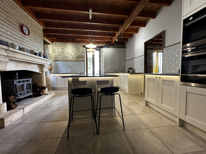 Image No.3-3 Bed House for sale