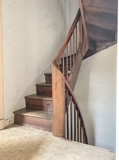 Image No.2-4 Bed House for sale